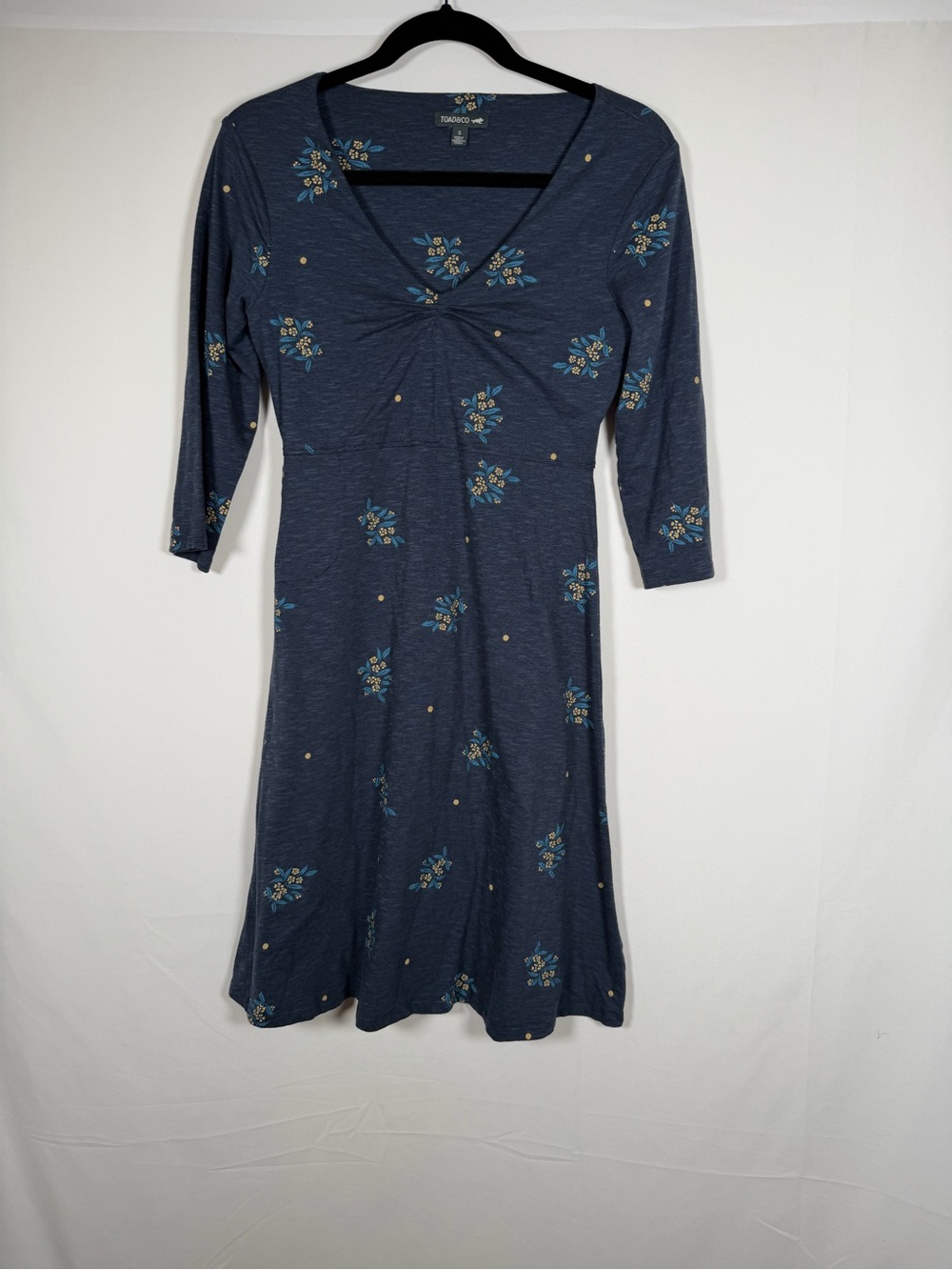 Toad&Co Navy Floral V-Neck Mini Dress Granola, Hiking, Outdoors, Trail, Gorpcore